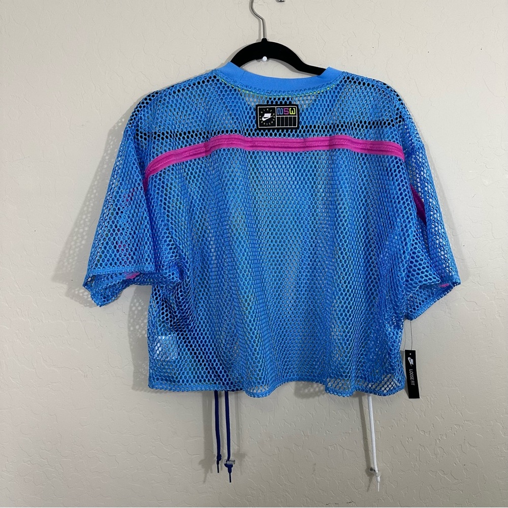 Women’s Medium Blue and Pink Nike short sleeve Mesh Loose Fit Cropped T-shirt - Picture 8 of 9